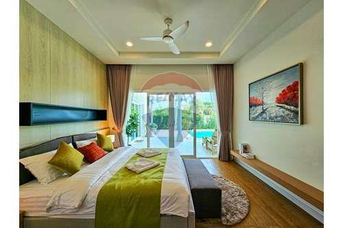 Brand New Luxury Pool Villa (Type B) in Hua Hin Soi 112 For Sale