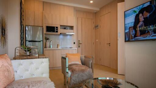 Marina Golden Bay Victoria Condo for sale in pattaya 1 bedroom corner sea view foreign name