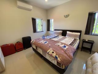 3 Bedrooms House East Pattaya H009646