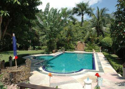4 Bedroom Pool Villa for Sale by Owner – Nai Harn, Phuket