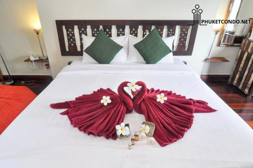 24 Room Boutique Resort & Spa in Chalong + Nearby Shophouse (Value 4M THB).