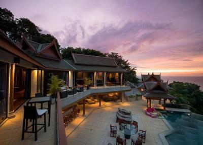 Ultra Luxurious Sea View Villa in the Hills of Surin