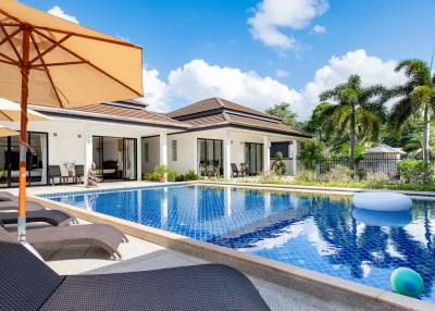 Beautiful 7 Bedroom Freehold Villa Complex, 5 Min from Bangtao Beach