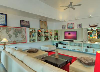 5 Modern Luxury Tropical Pool Villas in Paklok