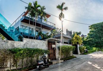 Stunning 8 Bedroom Ocean View Resort Style Villa – 3 Private Pools with Zip-Line