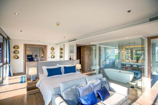 Luxurious Unique Penthouse for Sale at Royal Phuket Marina