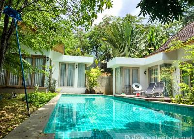 Contemporary 3 Bedroom  Pool Villa for Sale near Soi Taied, Chalong