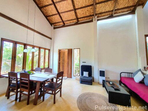 3 Bedroom Beach Style House with Jacuzzi Pool  Near Thai Boxing in Chalong