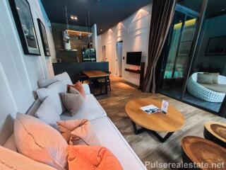 Elegant 1 Bedroom Pool Access Serviced Apartment for Sale, Nai Harn, Phuket