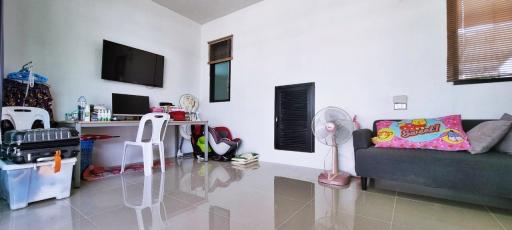 Single House for Rent in Sri Racha