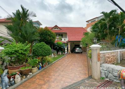 Thai Style House in Kata/Karon in Phuket, Private Pool, Big Garden Space
