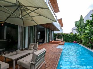 Luxury Two Story 3 Bed Private Pool Villa in Rawai