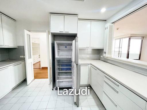 2 Bed 3 Bath 190 SQ.M Baan Yen Akard