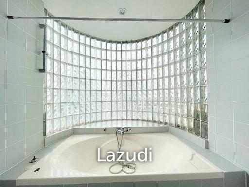 2 Bed 3 Bath 190 SQ.M Baan Yen Akard