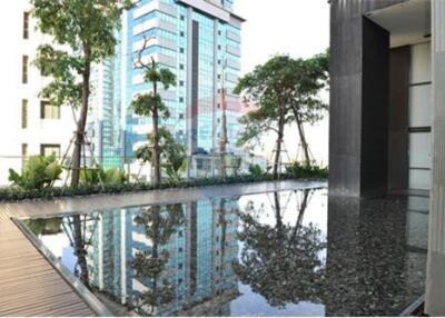 Stunning 2 Bedrooms with balcony on high floor at - The Met - For Rent