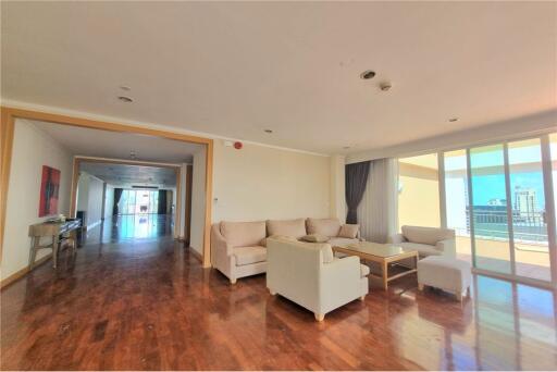 Penthouse Duplex for Rent: Pet-Friendly & Steps Away from BTS Phrom Phong - 920071001-12381