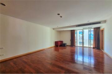 Penthouse Duplex for Rent: Pet-Friendly & Steps Away from BTS Phrom Phong - 920071001-12381