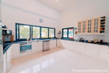 Exclusive Lakefront 5 Bedroom Villa for Sale in Land & House Park, Chalong, Phuket