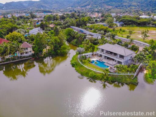 Exclusive Lakefront 5 Bedroom Villa for Sale in Land & House Park, Chalong, Phuket