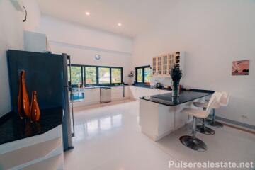 Exclusive Lakefront 5 Bedroom Villa for Sale in Land & House Park, Chalong, Phuket