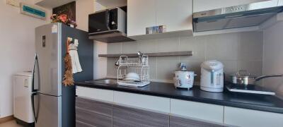 2 Bedrooms Supalai Mare for Rent