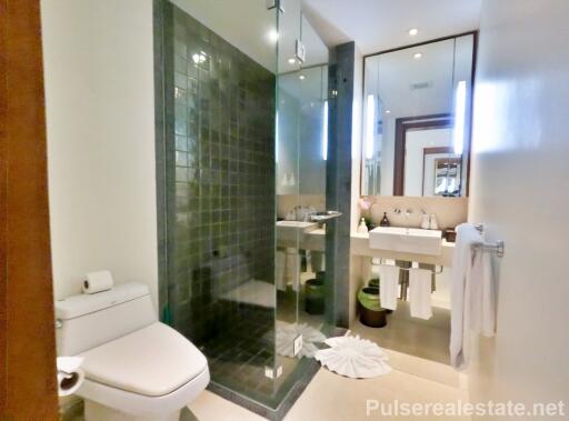 Foreign Freehold 2 Bedroom Condominium, Beachfront Flat for Sale in Phuket