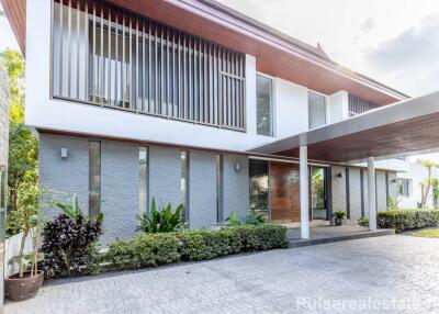 Residential Family Villa on Large Plot in Convenient Layan Location