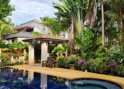 Contemporary 4 Bedroom Pool Villa in Kathu, Near Loch Palm Golf Club & Phuket Country Club