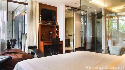 Upscale 3 Bedroom Waterfront Aquaminium Apartment in Royal Phuket Marina for Sale