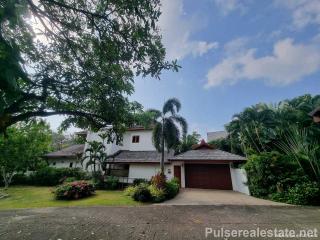 5 Bedroom Villa for Sale by Owner 5 Mins Walk to Rawai Beach & 15 Mins Walk to Yanui Beach in Phuket