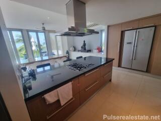 Modern 4 Bedroom Sea View Pool Villa for Sale by Owner at Surin Heights Walk to Surin Beach, Phuket