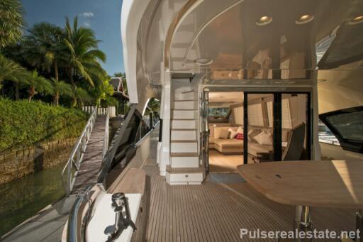 Waterfront Luxury 5 Bed Villa With Private Yacht Berth in Royal Phuket Marina, Phuket