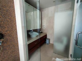 3 Bed Foreign Freehold Aquaminium Condo in Royal Phuket Marina