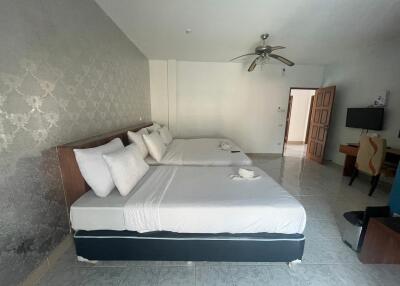 7 Bedrooms House for Rent in Jomtien