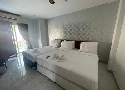 7 Bedrooms House for Rent in Jomtien