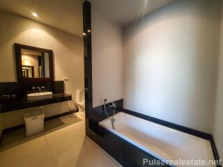 Modern 2 Bedroom Pool Villa in the Naiharn/Rawai Area of Phuket