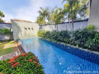 Modern 2 Bedroom Pool Villa in the Naiharn/Rawai Area of Phuket