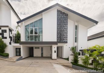 Elegant 3-Bed Private Pool Villa for Sale from Owner on Pasak Soi 8, Cherngtalay