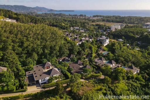 Luxury 5 Bed Sea View Villa in the Hills of Layan, Phuket, Only a few Minutes from Beach