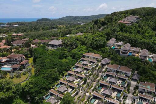 Spa Pool Penthouse in the Layan Hillside - 5* Resort Managed Property