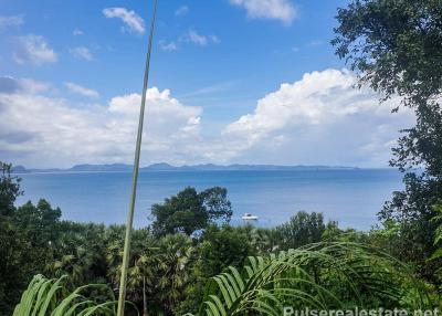 Luxurious Thai-Style Sea View Villa for Sale on Koh Sirey Island, Phuket