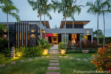 3-Bedroom Nai Harn Pool Villa for Sale in Baan Bua Phuket