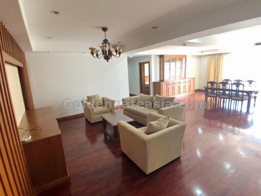 3-Bedrooms Apartment - Wireless Road