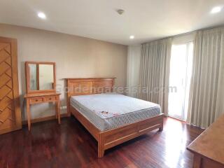 3-Bedrooms Apartment - Wireless Road