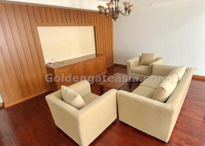 3-Bedrooms Apartment - Wireless Road