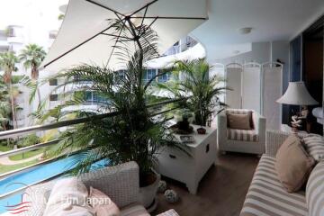 Spacious and Well Maintained 2 Bedroom Sea View Unit at Baan Chai Thalay Beachfront Condo for Sale in Hua Hin