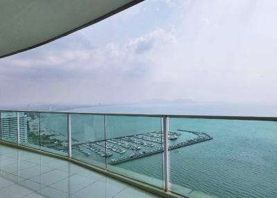 Lovely Penthouse at Movenpick for Rent
