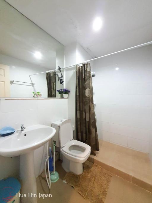 Spacious 2 Bedroom unit for Rent on Hua Hin Soi 102 Close To BluPort Shopping Mall