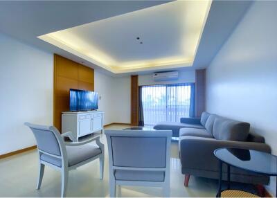 Pet - Friendly - Spacious 3-Bedroom Apartment for Rent in Sathon Soi 1 - Perfect for Families!