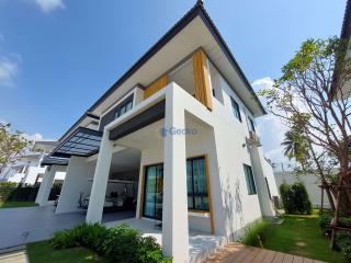 3 Bedrooms House in Tropical Village 3 Huay Yai H010535